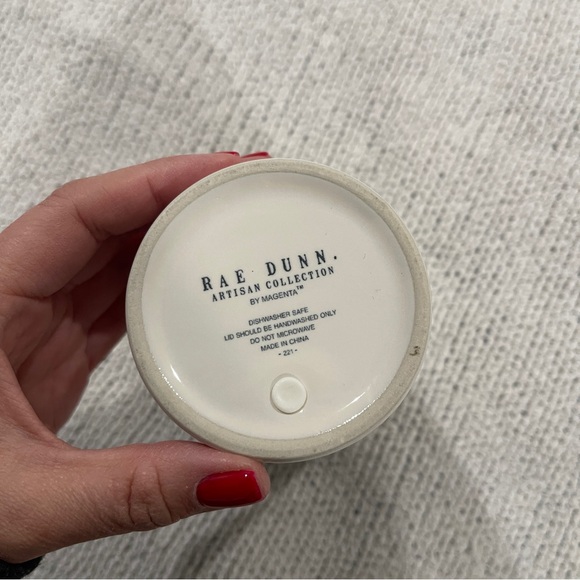 Rae Dunn White Ceramic Tumbler with lid ‘Mine’ - Picture 4 of 7